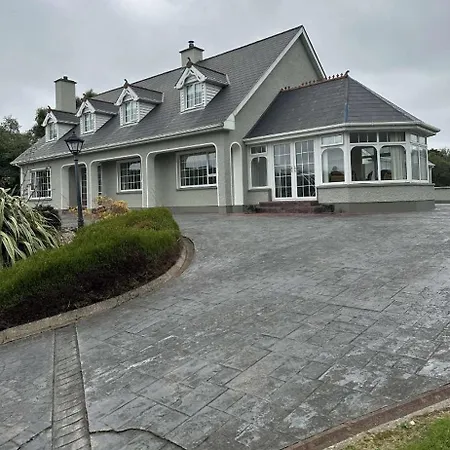 With A Double Bed To Rent * Carran (Donegal)